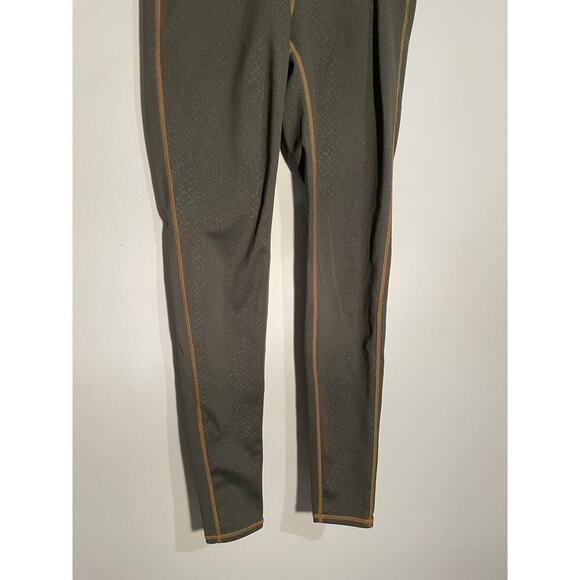 Athleta Chataranga Tight in Green Snake Print - Picture 3 of 11